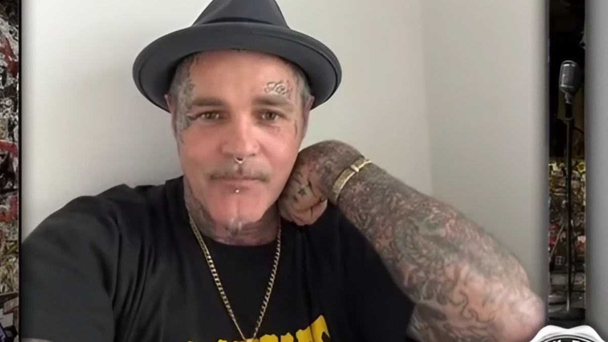 Crazy Town Singer Shifty Shellshock Dead At 49: ‘This One Hurts’